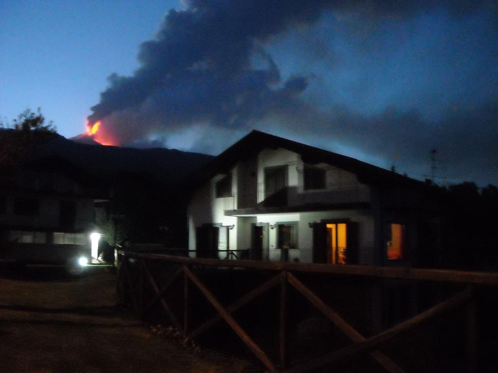 Aurora Dell'Etna Acomodação com café da manhã Zafferana Etnea Exterior foto